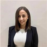 Laureata in farmacia capace di spiegare i concetti in modo semplice e chiaro